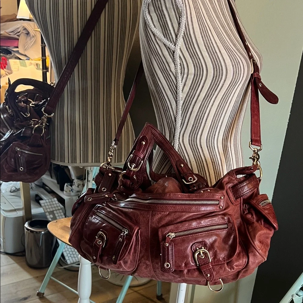 Junior Drake, CLEAN, Burgundy Leather Shoulder Bag, stunning & spacious